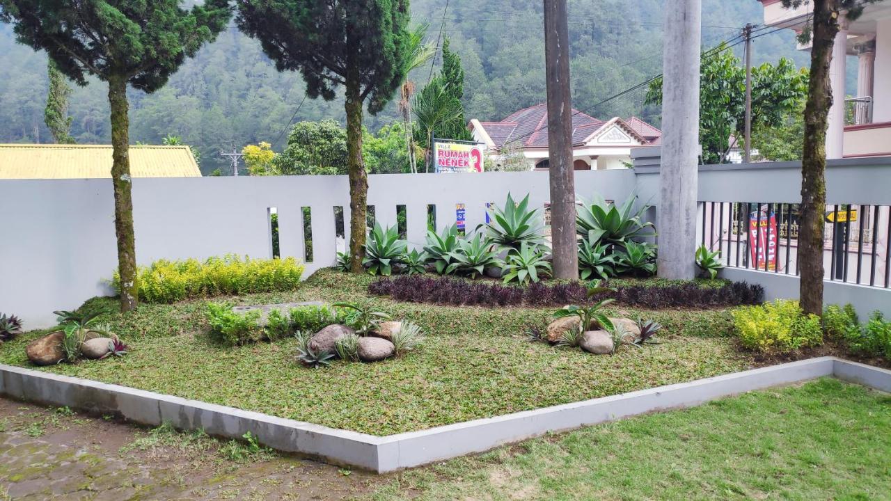 Villa Batumarta 타왕만구 외부 사진